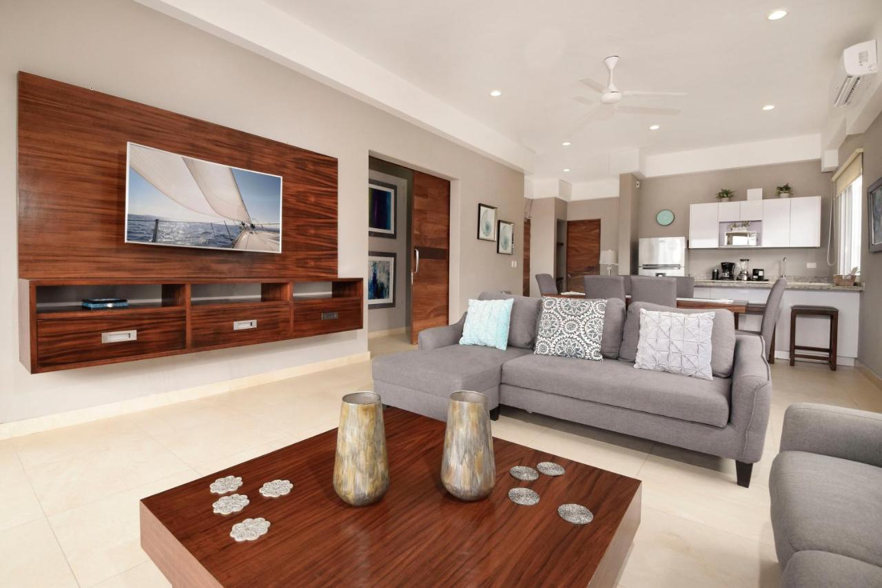 Deck 12 Unit 202 With Stunning Ocean Views Czd202 *
