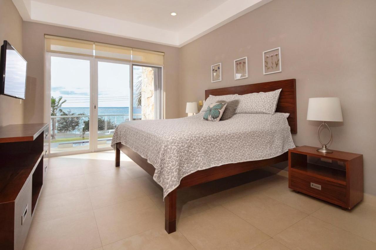 Deck 12 Unit 202 With Stunning Ocean Views Czd202 Holiday home *