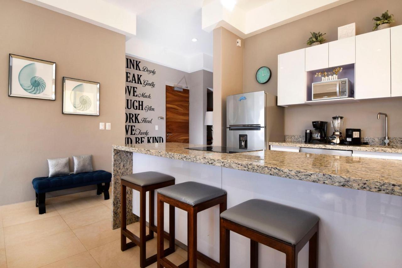 Casa de férias Deck 12 Unit 202 With Stunning Ocean Views Czd202 *